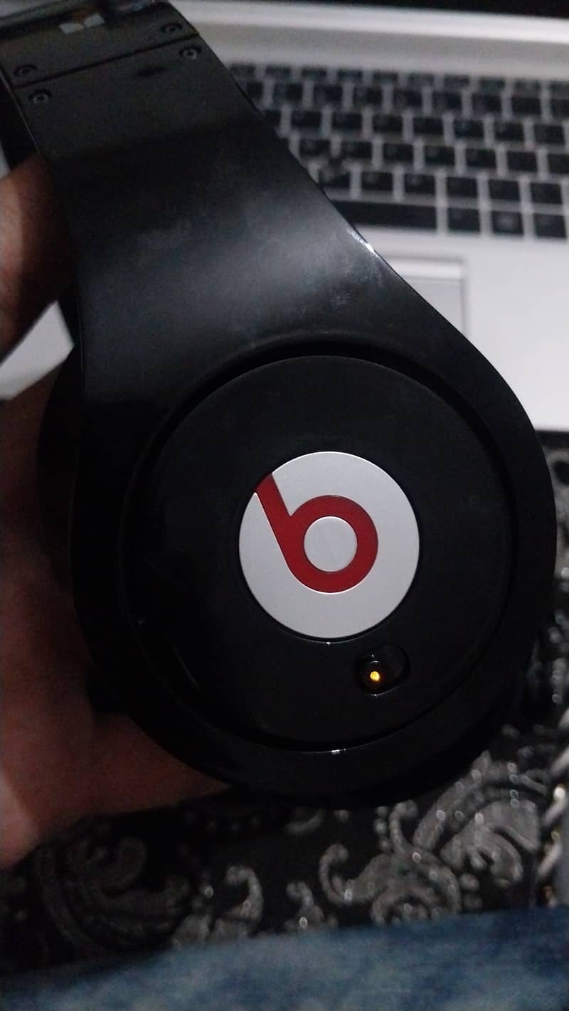 Dr. Dre Beats Studio Moster Headphones 1