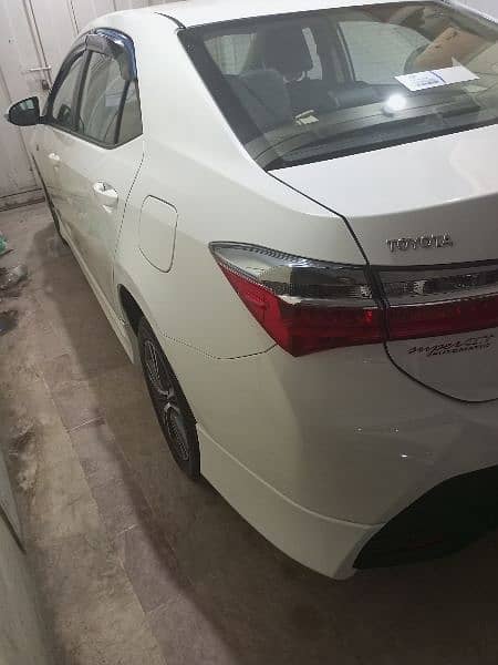 Toyota Corolla Altis 2022 4