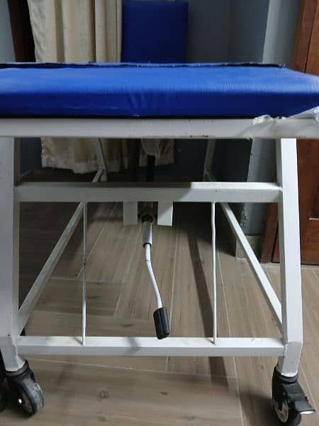 tilt bed 1