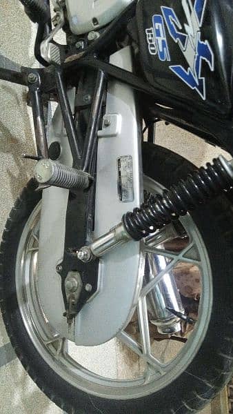 SUZUKI GS150 IN MINT CONDITION 7