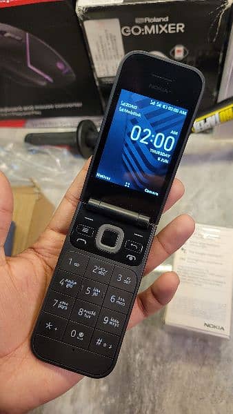 Nokia 2720 new full box 2g non wifi 4