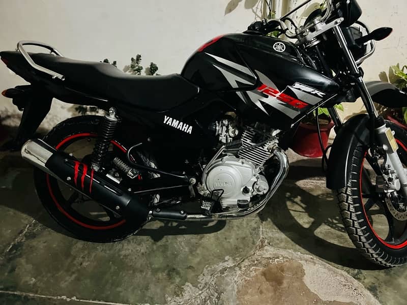 Yamaha YBR G must Read ad nd only call or WhatsApp 2