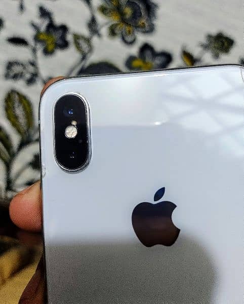 IPhone X 64GB NON PTA 1