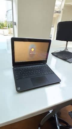 Lenovo e300 Chromebook - Perfect for Students & Casual Users!