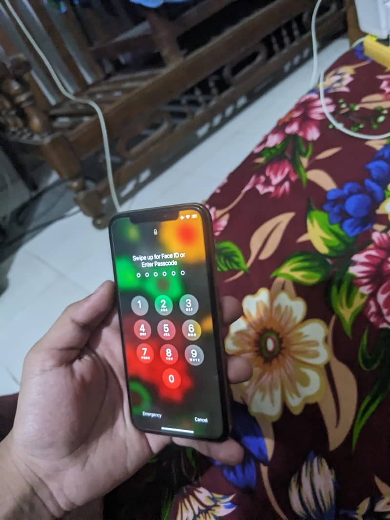 Iphone xs 64gb non PTA FU 6