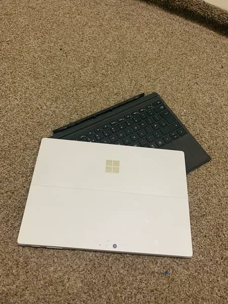 Surface Pro 6 -Core i5 8th Gen -8gb 256gb 7