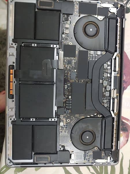 MacBook pro 2019 parts available A1990 0