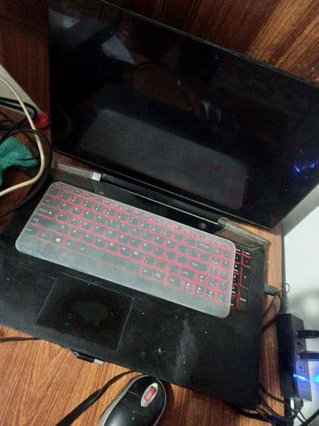 Gaming Laptop Lenovo Y700 1