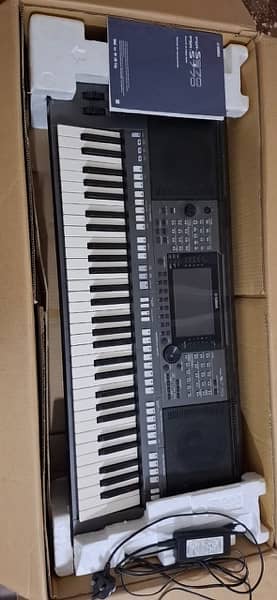 Yamaha s770 with original supply box and all original accessories 1