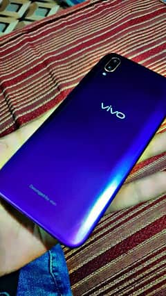 Vivo y97 , 8gb 256gb , dualsim Aproved