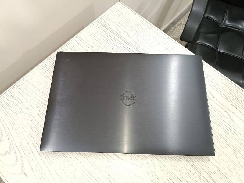 Dell precision 5530 core i7 8th gen i7-8550h 4gb Nvidia bezelless led 0