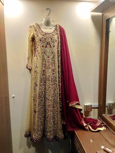 bridal maxi with dupatta and clutch 7