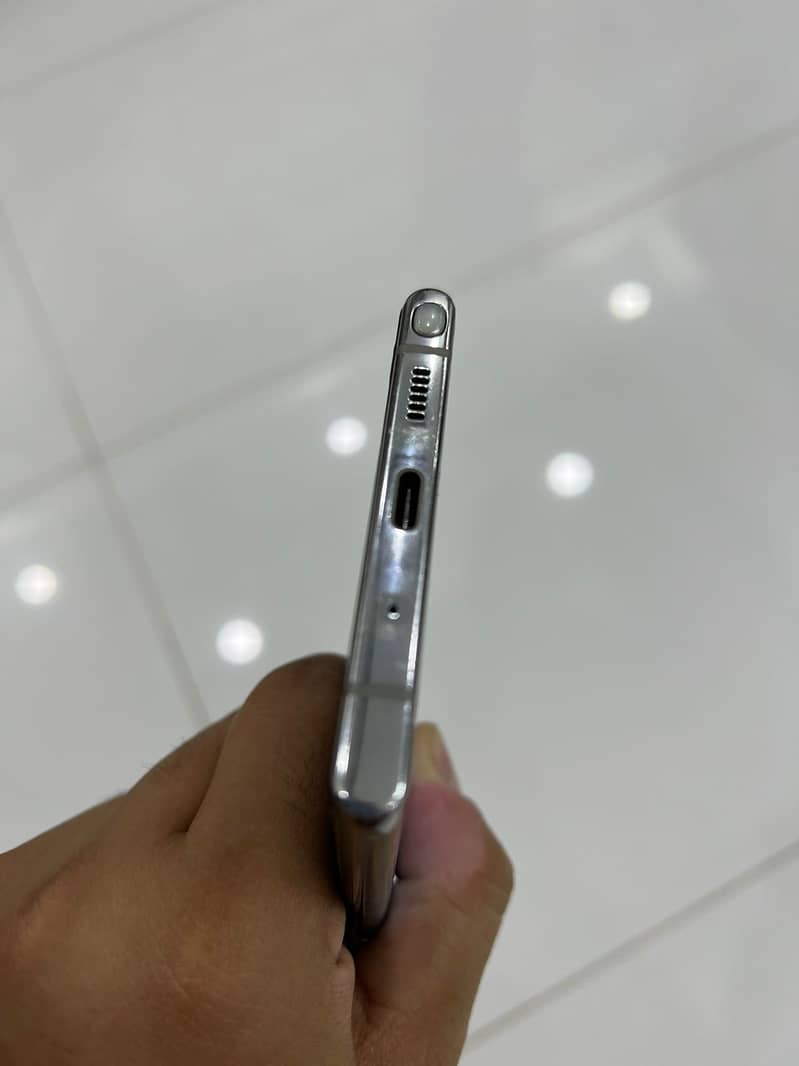 Urgent sale note 10 pluse 3