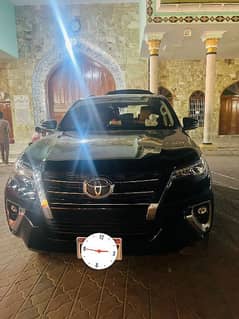 Toyota Fortuner V 2020 b2b genuine better then revo prado oshan haval