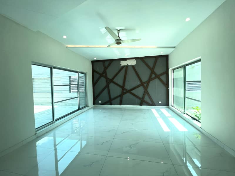 Modern 5-Bedroom Double-Unit House for Rent in Prime DHA Phase 6 Block H 14