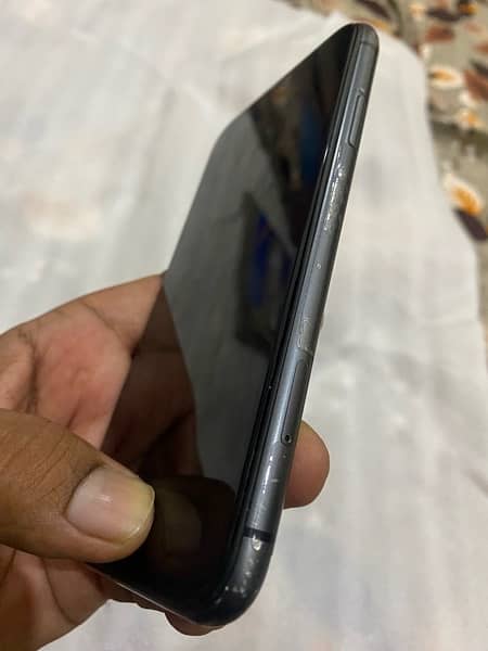 iPhone 11  128 go panel dead ho ga  baki  sab kuch okay hi 5