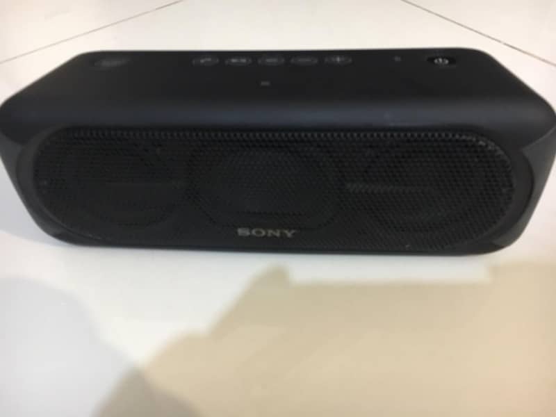 Sony SRS-XB40 bluetooth speaker 1