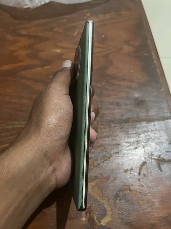 tecno spark 20 pro plus 2