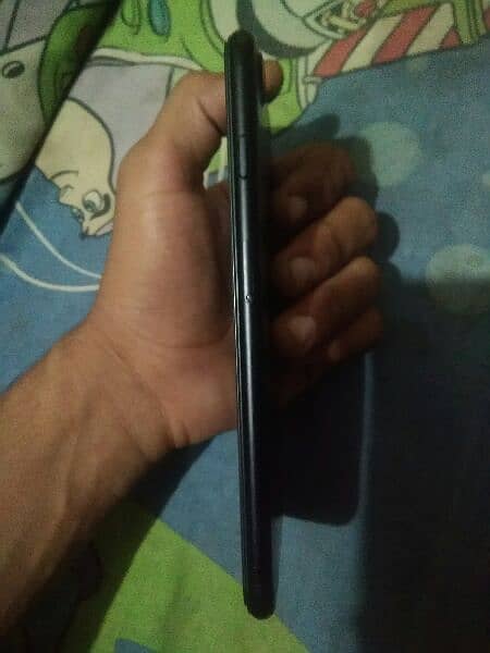 I phone 7 plus pta approved 128gb only call 2