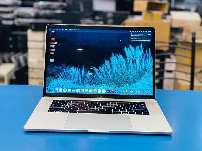 MACBOOK PRO 15.4’’ (2018) CORE I9 (32/512 SSD) 4gb Graphic (TOUCHBAAR) 1