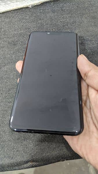 LG G8 ThinQ PTA APPROVED 10/10 2