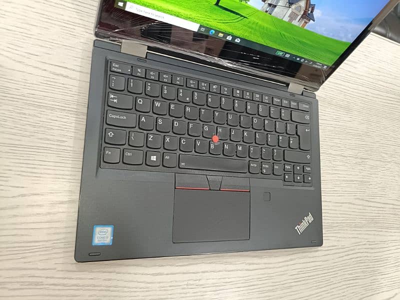 Lenovo Thinkpad yoga L380 Ci7 8th Generation Touch Screen 3