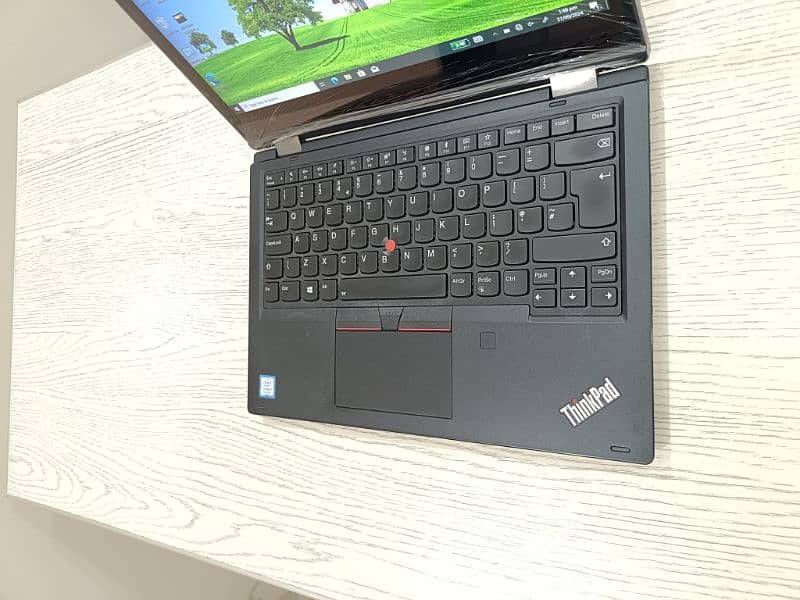 Lenovo Thinkpad yoga L380 Ci7 8th Generation Touch Screen 4