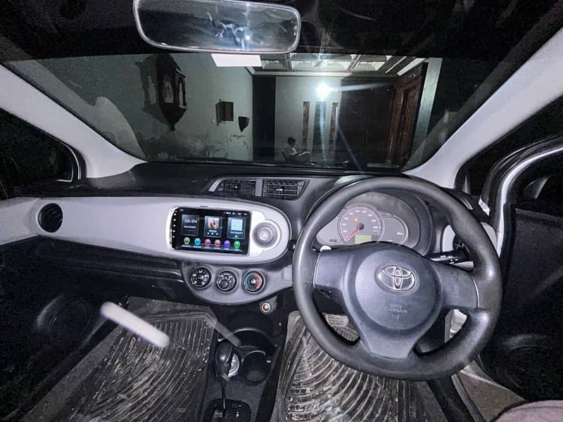 Toyota Vitz 2014 5