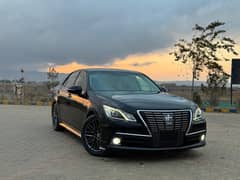 Toyota Crown 2013