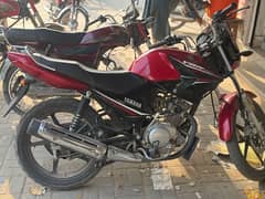 yamaha ybr red Cloure 2022 Model