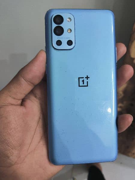 OnePlus 9R 12-256  Kisi k pass iska pennal ho to rabta kar sakta hay 1