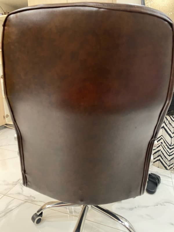 office chair, leather chair, revolving chair 3