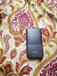 Nokia 2720 flip