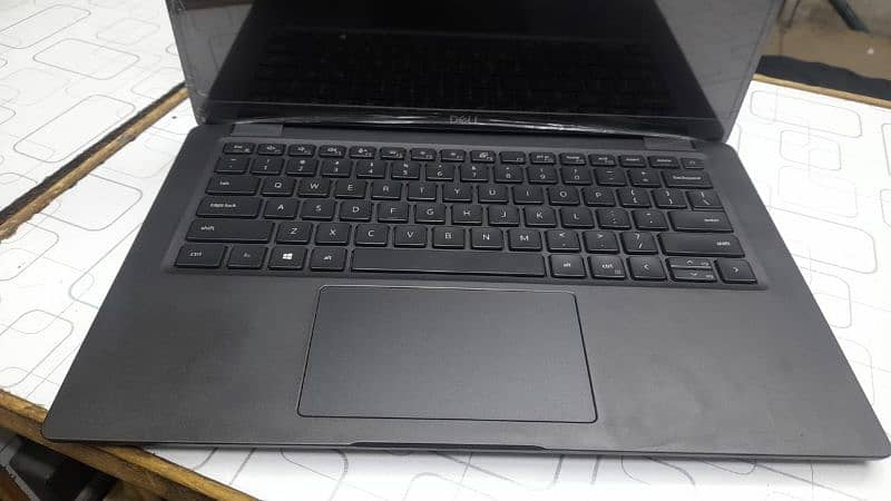 Dell 7410
 i7 10th gen

16GB RAM

512GB M2 3