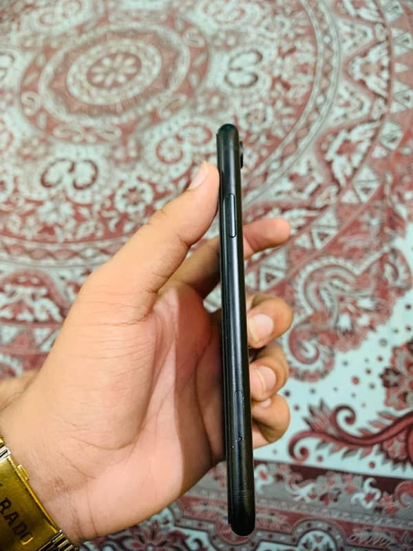 i phone xr 128gb factory unlock 3