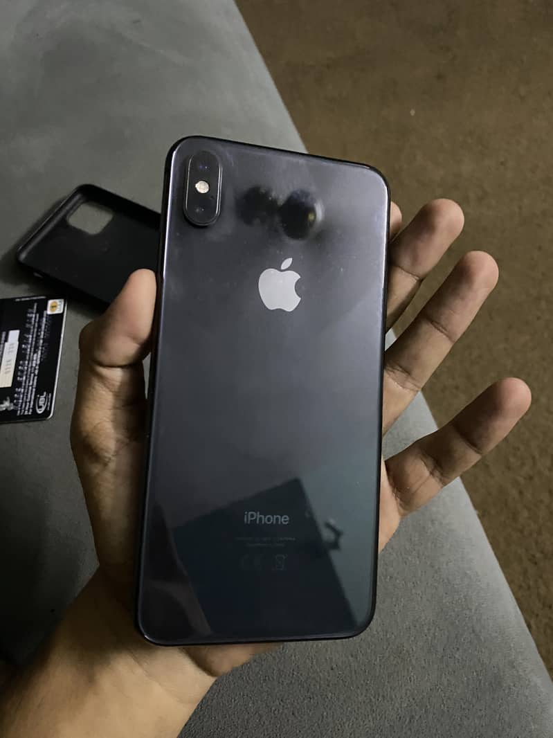 I phone XS max 256gb 0