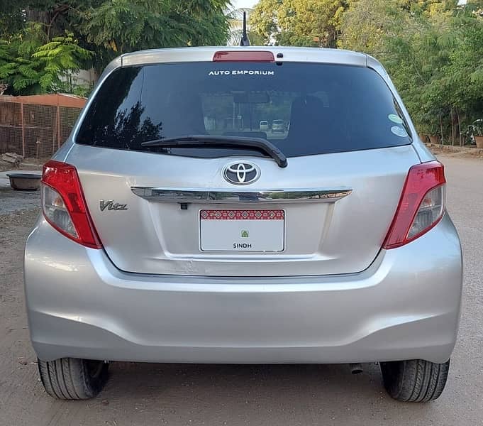 Toyota Vitz 2014/2017 Mint Condition 4