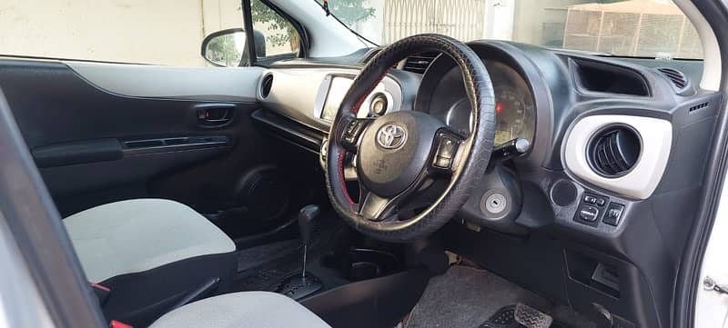 Toyota Vitz 2014/2017 Mint Condition 9