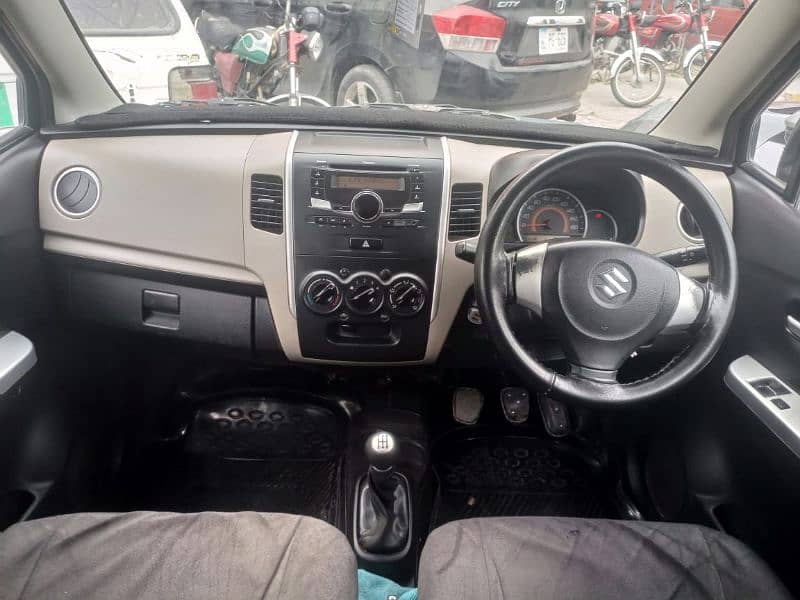 Suzuki Wagon R 2019 12