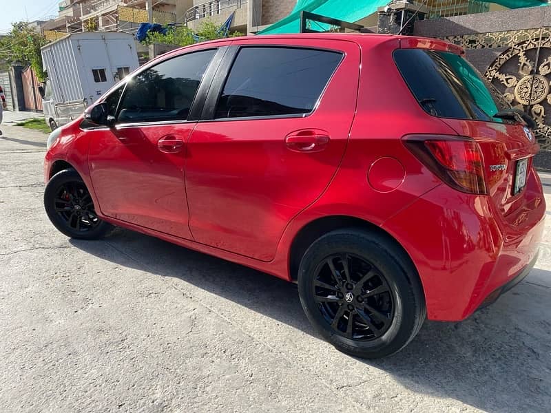 Toyota Vitz 2015 8