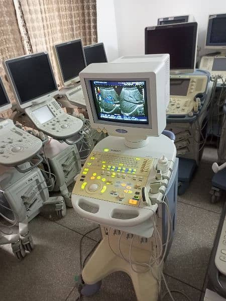 Ultrasound machine color Doppler and gray scale 10