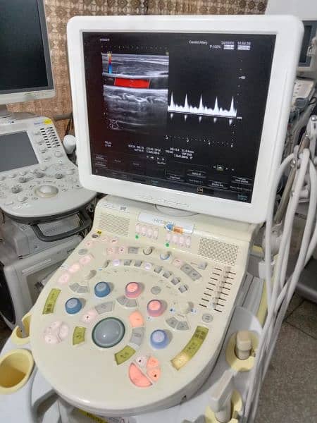 Ultrasound machine color Doppler and gray scale 11