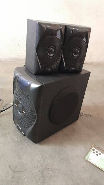 itel 2.1 speakers Ac/DC with bass boosted 3