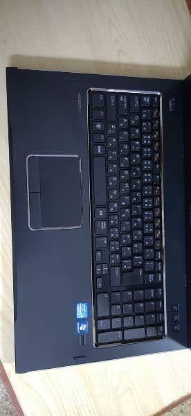 Dell Vostro 3750 2