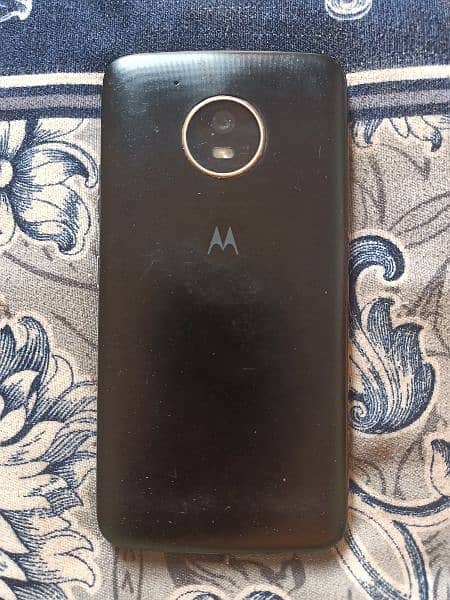 Moto E4 2