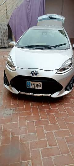 Toyota Aqua 2020 model 2023 import