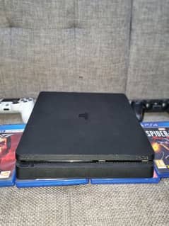 PS4 slim 1TB