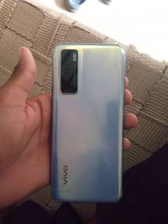 vivo v20se box +charger good condition for sale