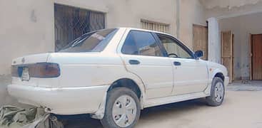 Nissan Sunny 1993