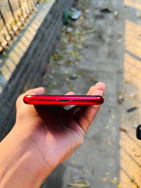 Iphone Xr Read Discription…. 7